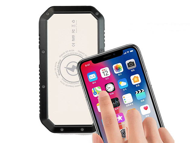 Sun Chaser 10,000mAh Mini Solar-Powered Wireless Phone Charger (Gray)