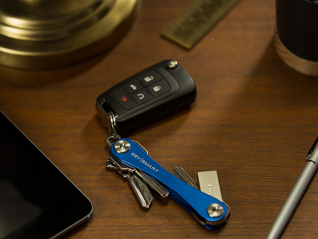 KeySmart® Original Compact 8-Key Holder (Blue)