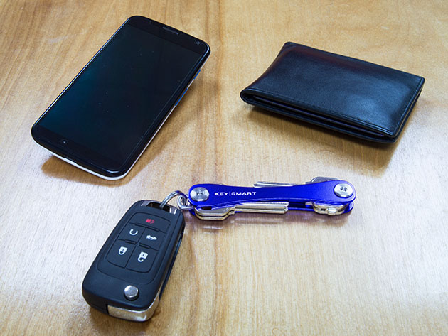 KeySmart® Original Compact 8-Key Holder (Blue)